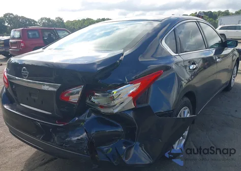 2016 Nissan Altima 2.5/2.5 S/2.5 Sl/2.5 Sr/2.5 Sv z USA, uszkodzony, nr VIN 1N4AL3AP8GC230778